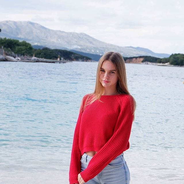 Loresa Hamitaj Loresa Hamitaj