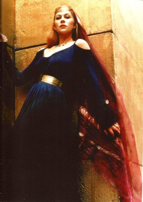 Morgana le Fay (Helen Mirren)