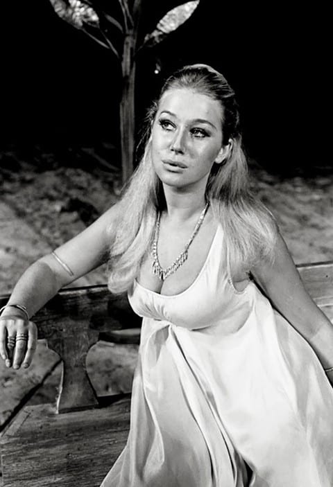 Morgana le Fay (Helen Mirren)