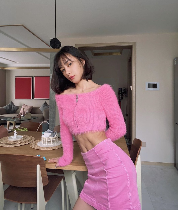 Chen Nuan Yang Chen Nuan Yang