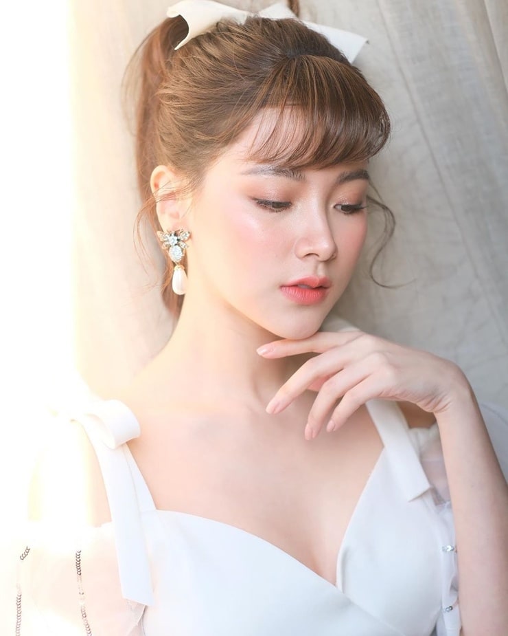 Pimchanok Luevisadpaibul Pimchanok Luevisadpaibul