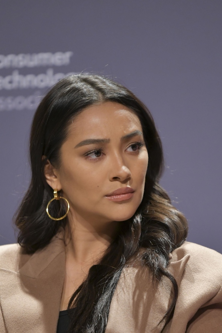 Shay Mitchell