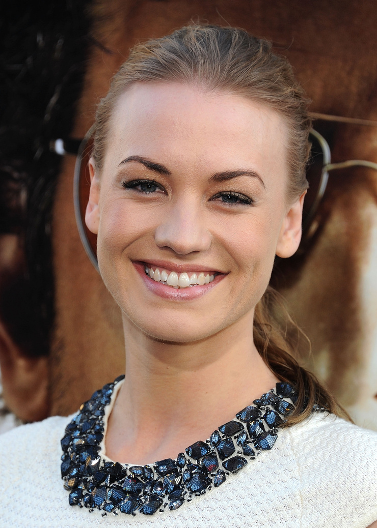 Yvonne Strahovski Yvonne Strahovski