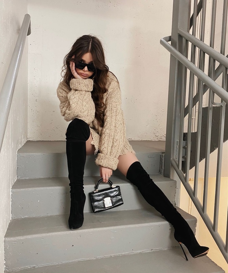 Hailee Steinfeld Hailee Steinfeld