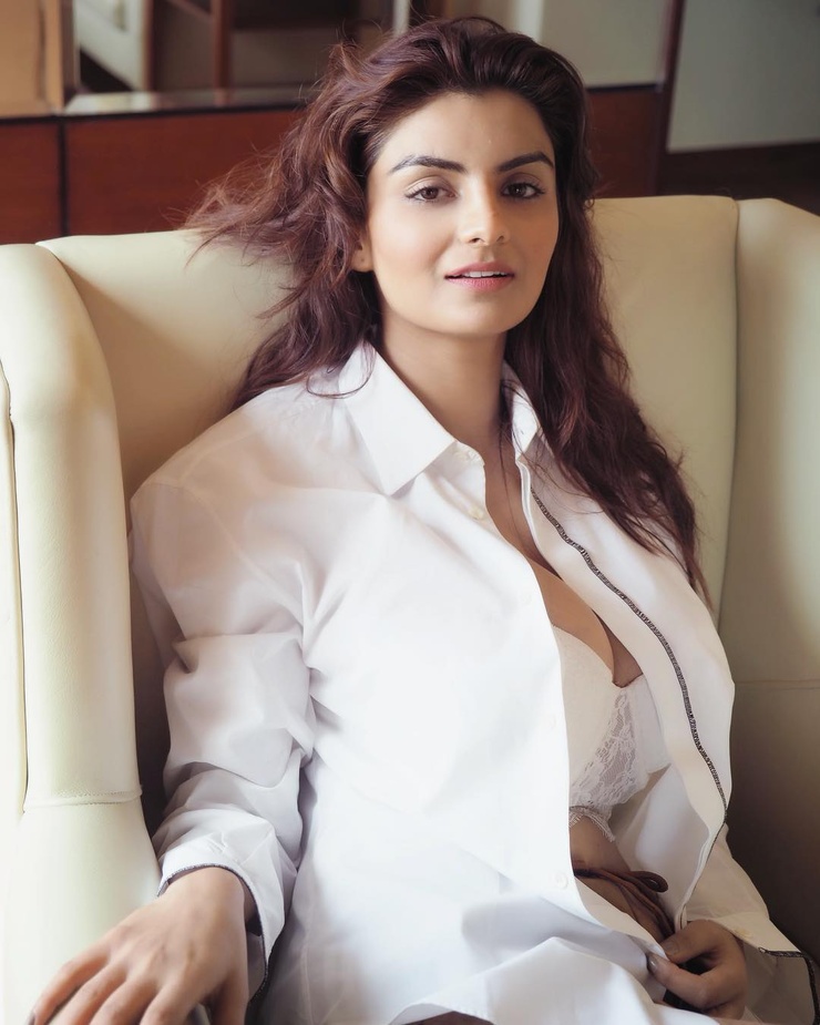 Anveshi Jain