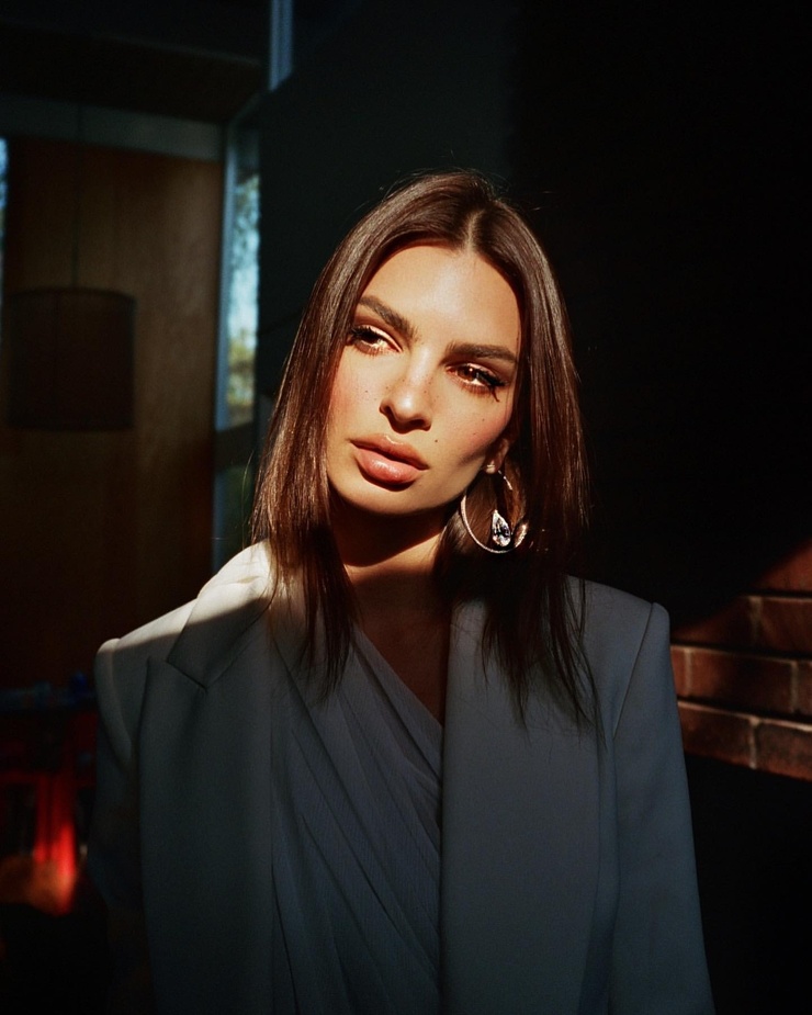 Emily Ratajkowski