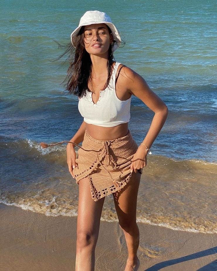 Gizele Oliveira Gizele Oliveira