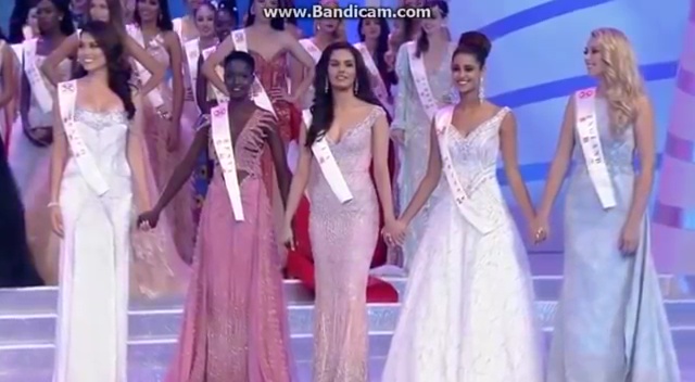 Manushi Chhillar