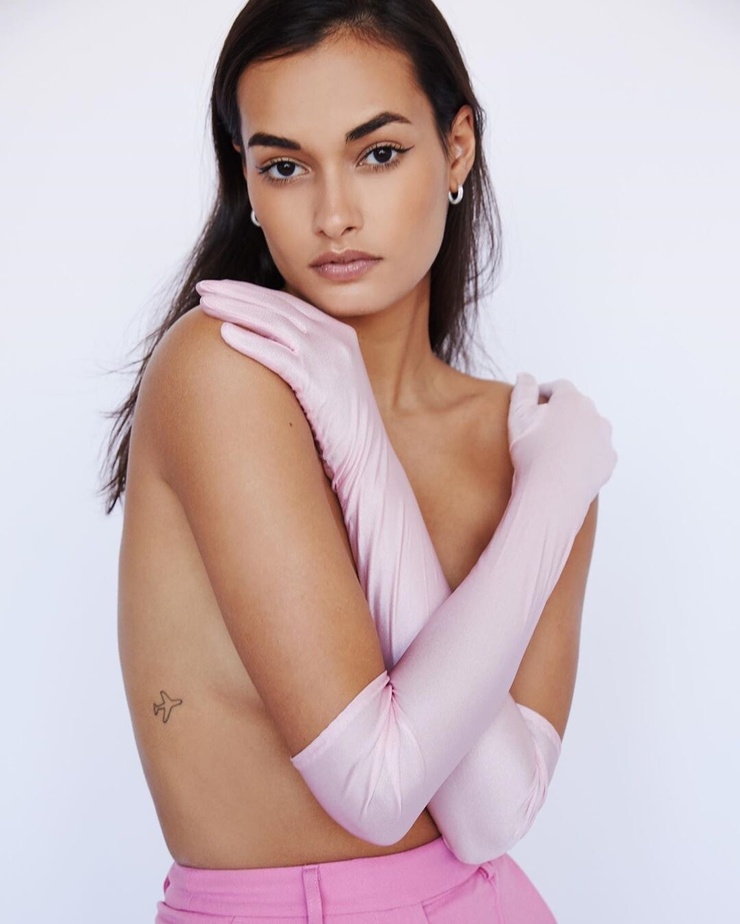 Gizele Oliveira Gizele Oliveira