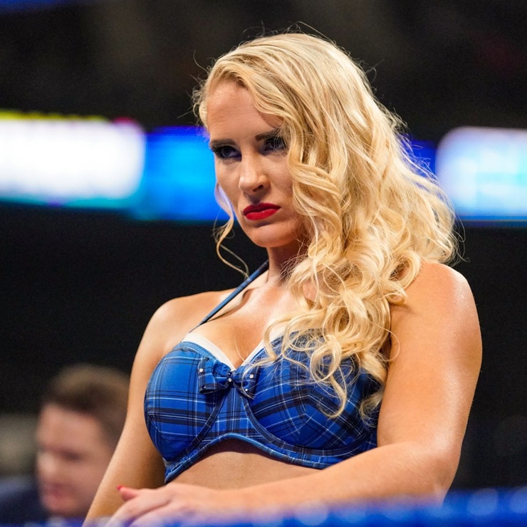 Lacey Evans