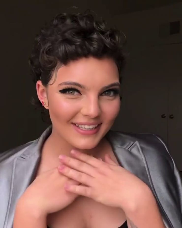 Camren Bicondova