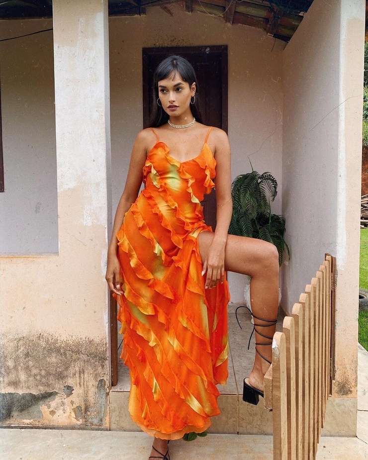 Gizele Oliveira Gizele Oliveira