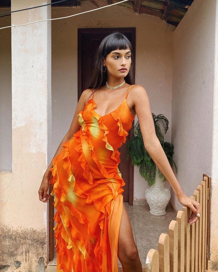 Gizele Oliveira Gizele Oliveira
