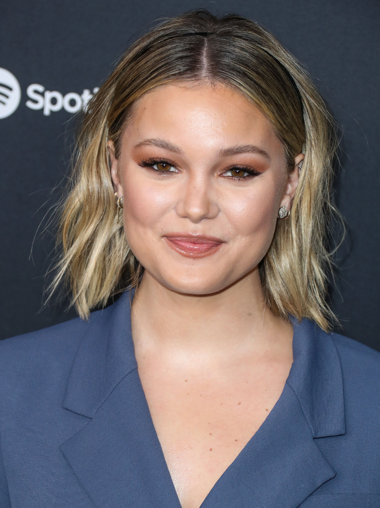 Olivia Holt