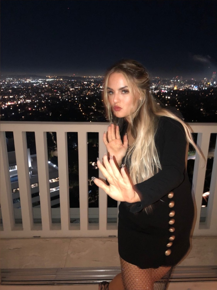 Joanna 'JoJo' Levesque