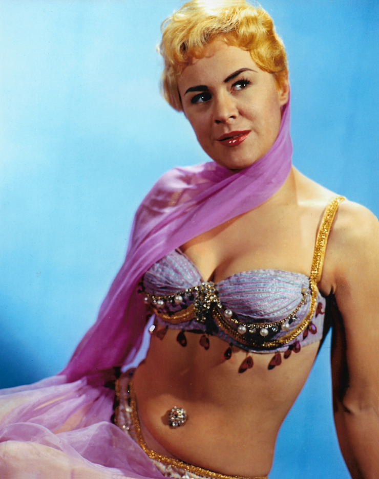 Dilys Laye