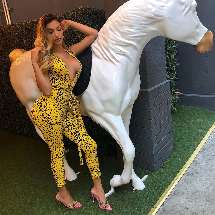 Ava Maayan