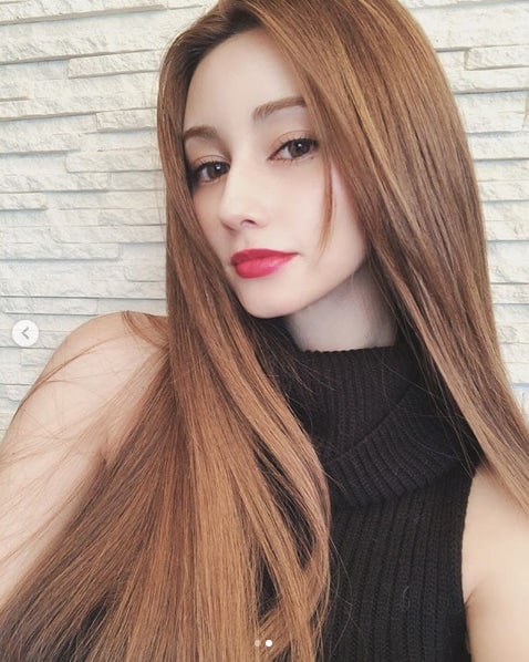 Akemi Darenogare