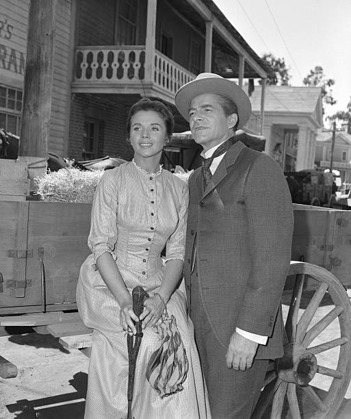 Patricia Breslin, Dana Andrews