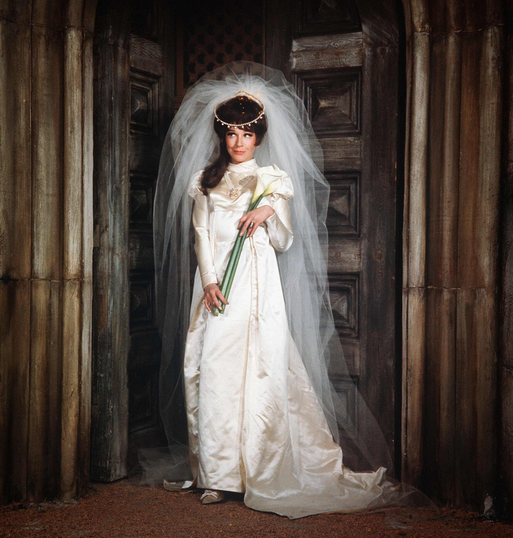 Fenella Fielding