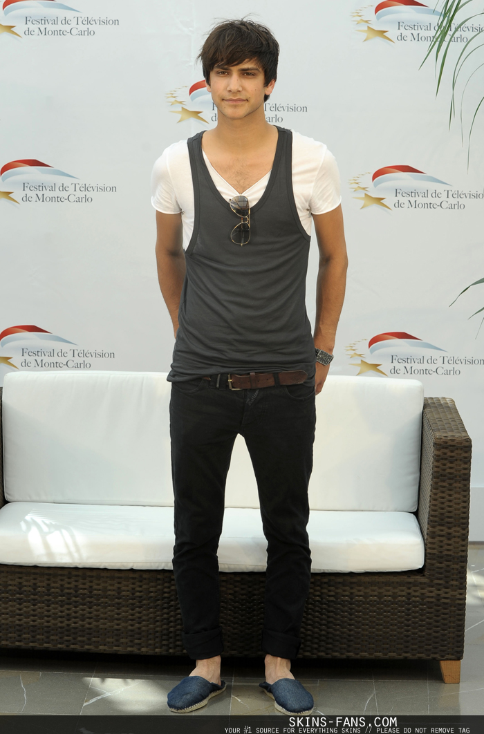 Luke Pasqualino Luke Pasqualino