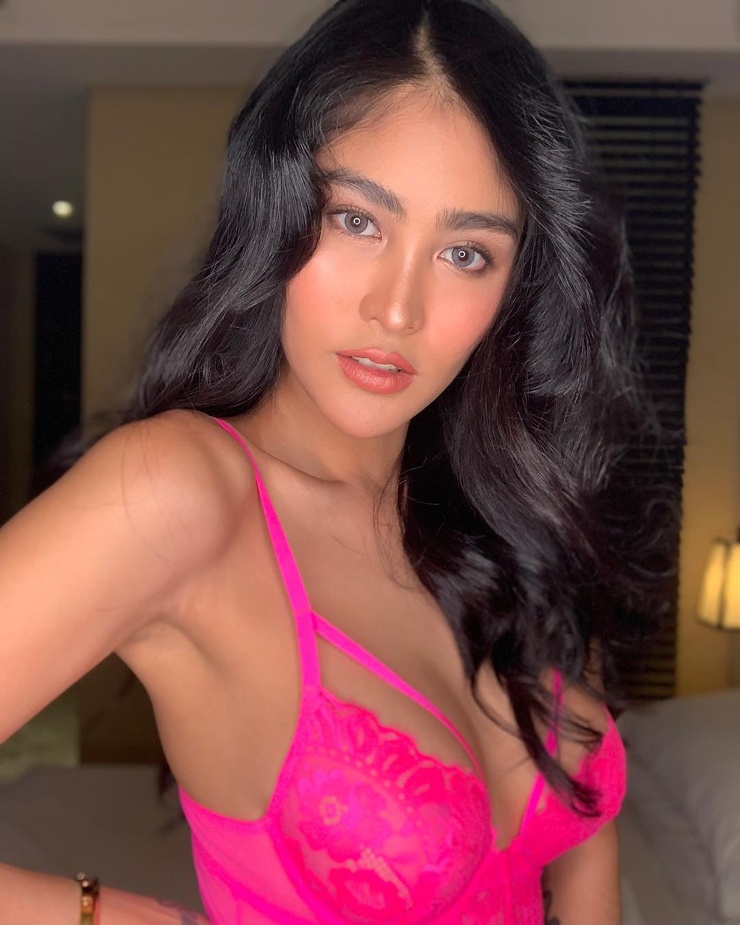 Marie Ynarez