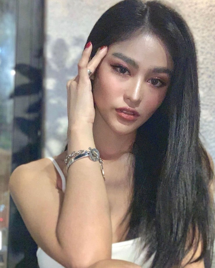 Marie Ynarez