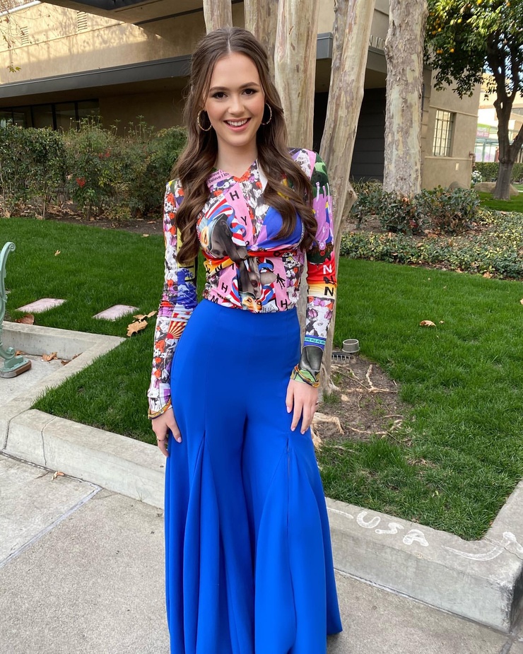 Olivia Sanabia