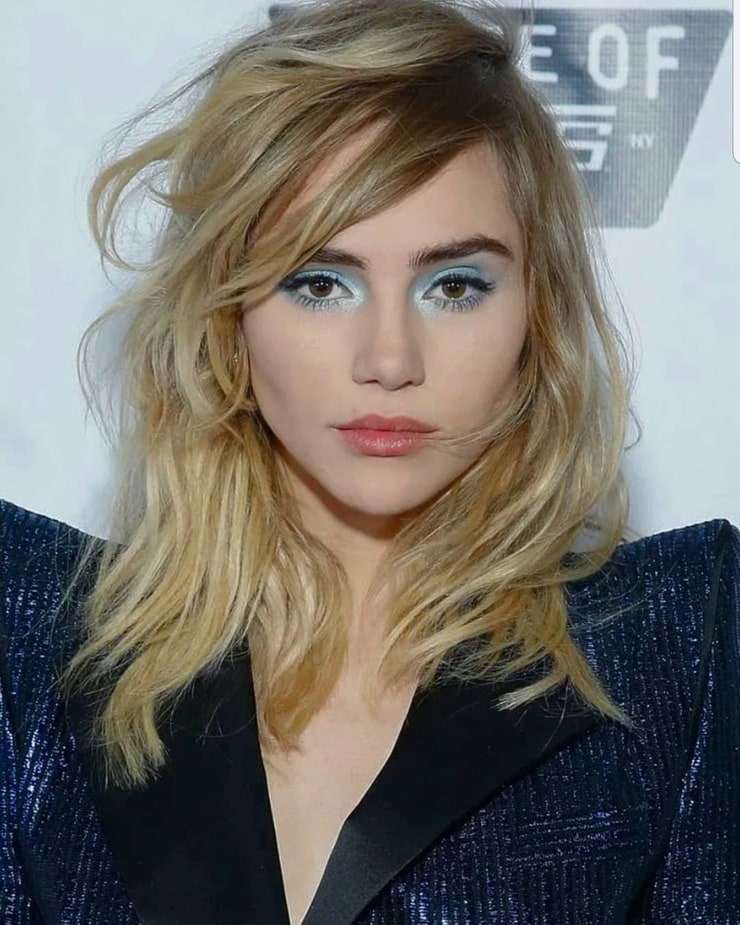 Suki Waterhouse