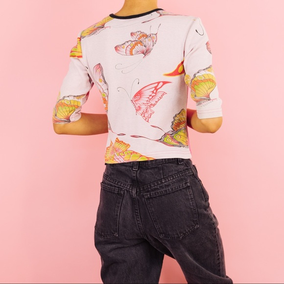 90’s y2k hotpink butterfly T-shirt