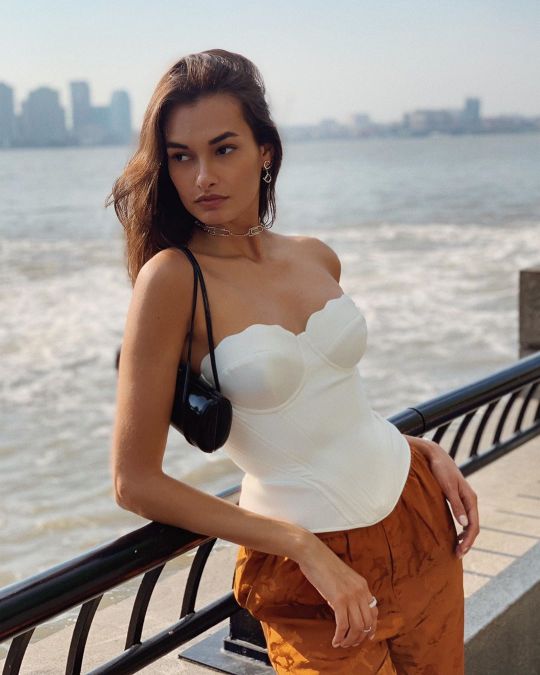 Gizele Oliveira Gizele Oliveira