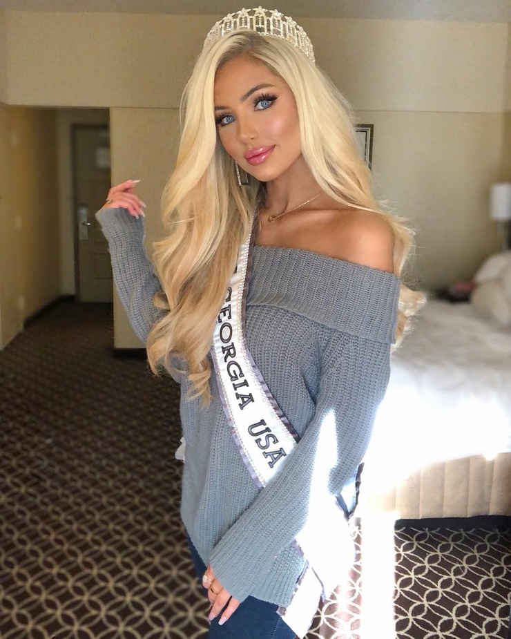 Katerina Rozmajzl Katerina Rozmajzl