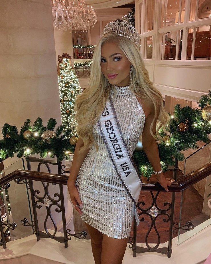Katerina Rozmajzl Katerina Rozmajzl