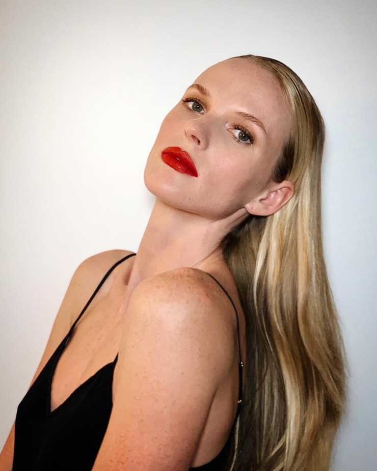 Anne Vyalitsyna