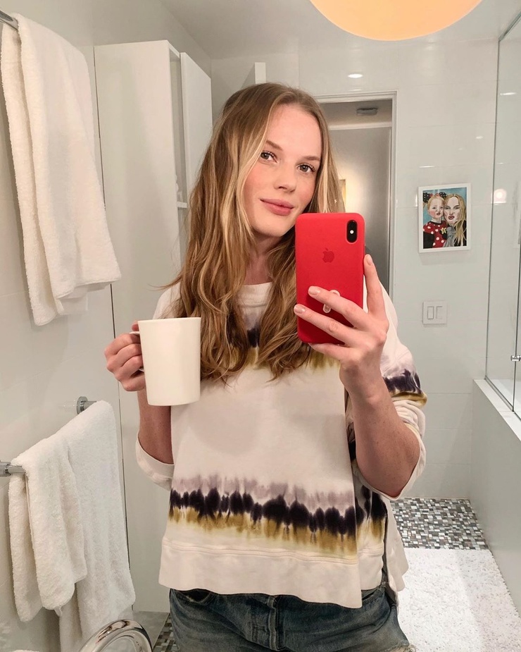 Anne Vyalitsyna
