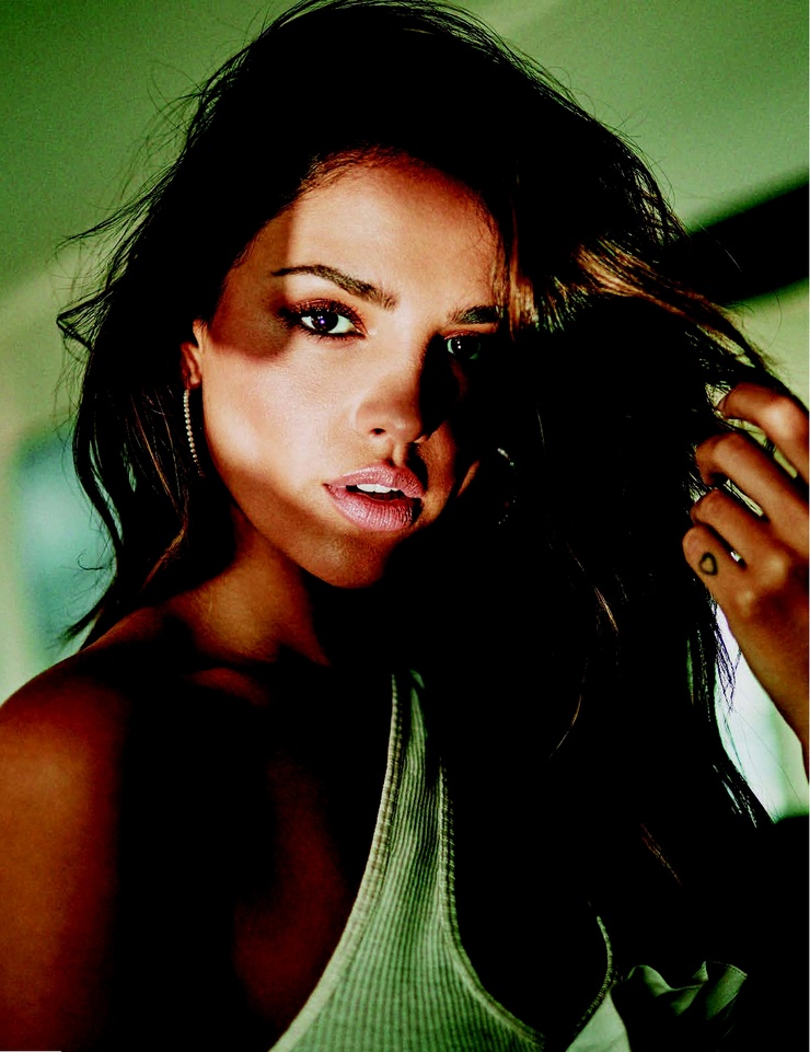 Eiza Gonzalez Eiza Gonzalez