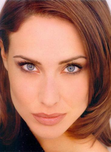 Claire Forlani