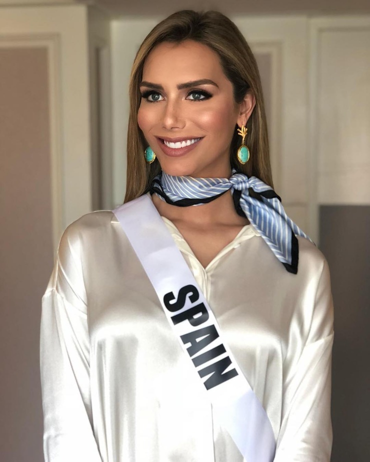 Angela Ponce