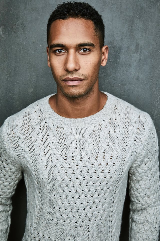 Elliot Knight