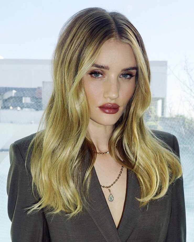Rosie Huntington-Whiteley Rosie Huntington-Whiteley