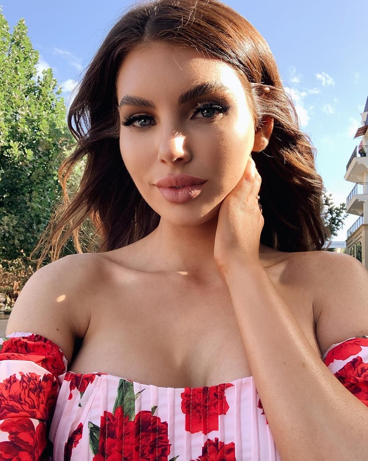 Nicole Thorne