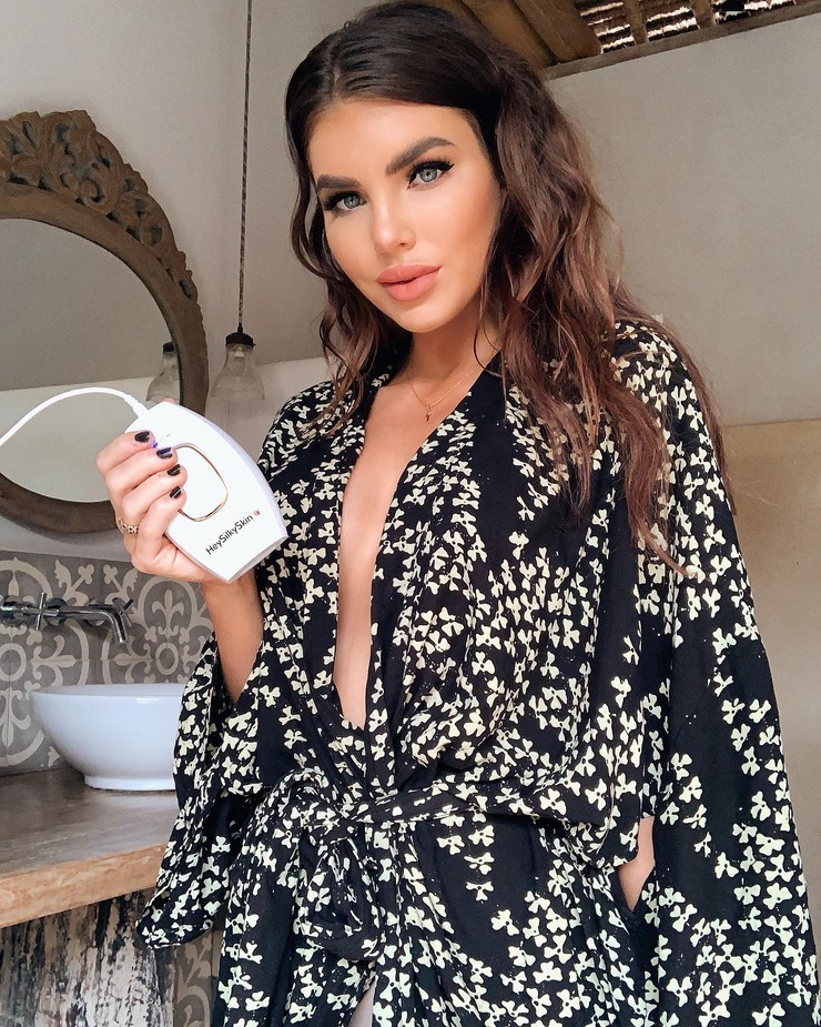 Nicole Thorne