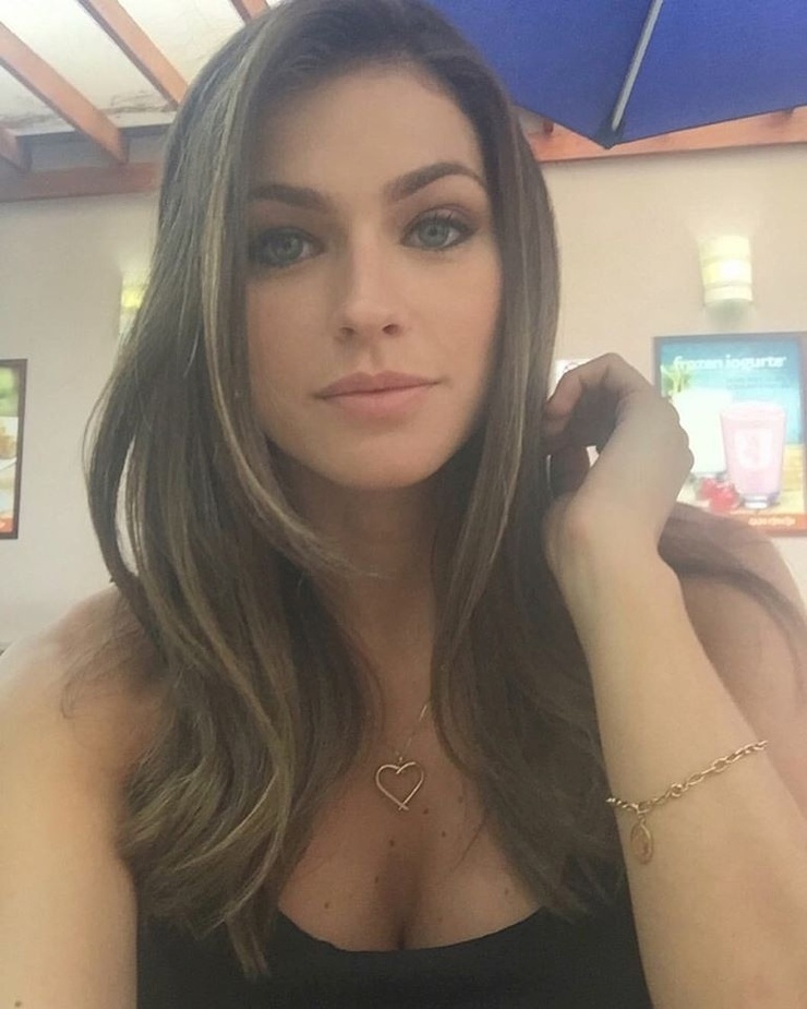 Renata Longaray
