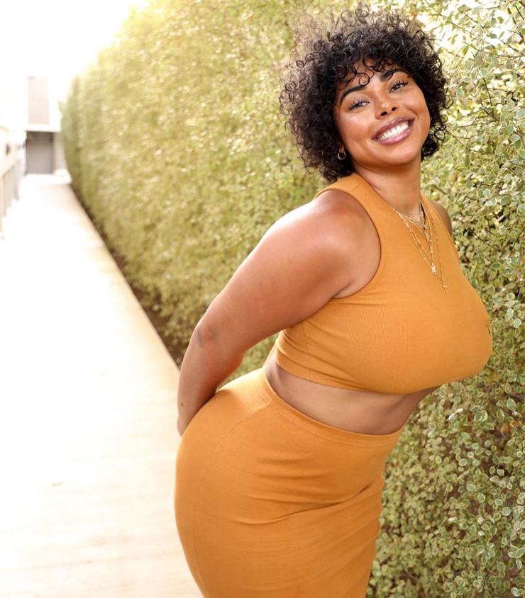 Tabria Majors