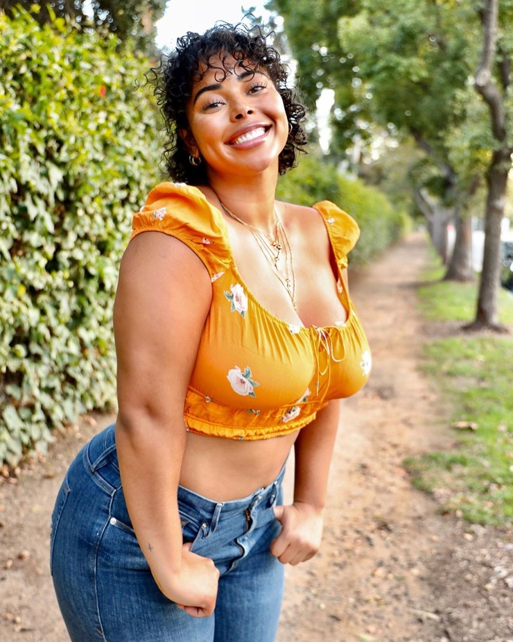 Tabria Majors