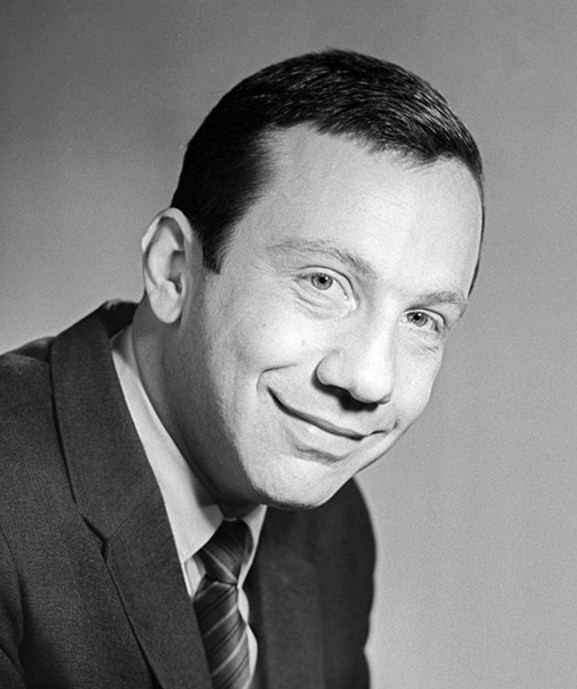 Saveliy Kramarov