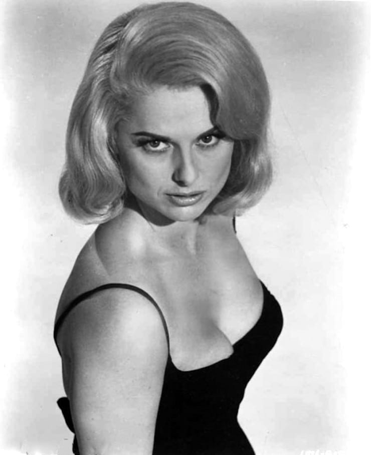 Bikini Beach (1964) Bikini Beach (1964)