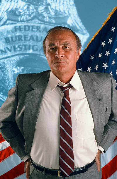 Robert Loggia