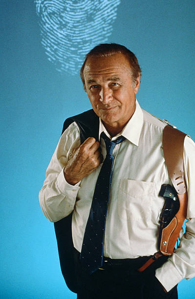 Robert Loggia