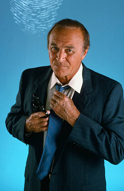 Robert Loggia